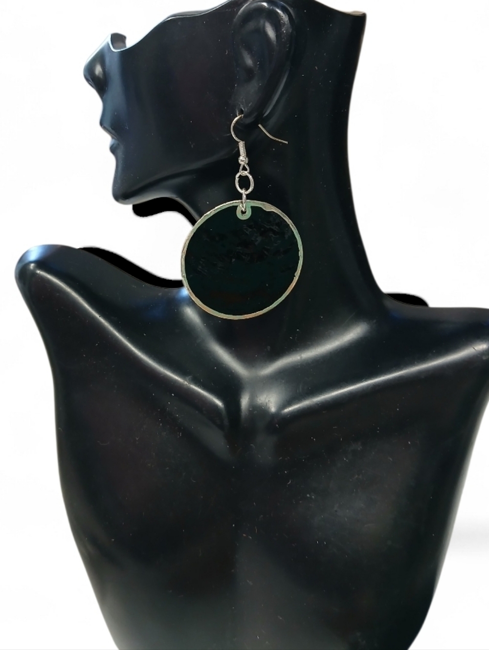 E3090 Black Shell Disc Drop Earrings with Silver Frame
